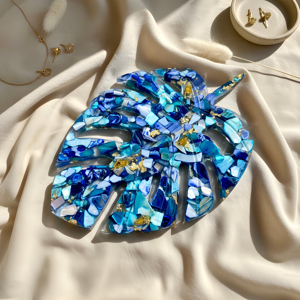 Blue Seashell Chip Monstera Leaf Tray