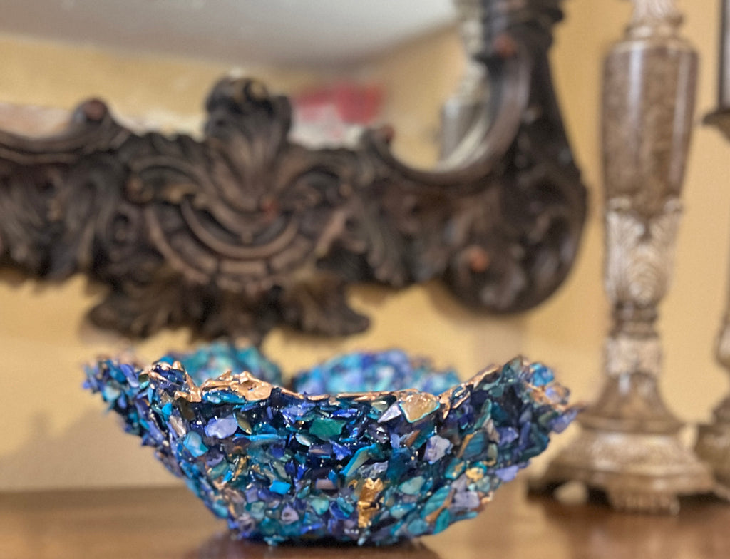 Blue Coastal No. 5 Resin and Crushed Seashell Bowl